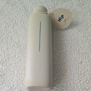 HiP Cream Water Bottle‎